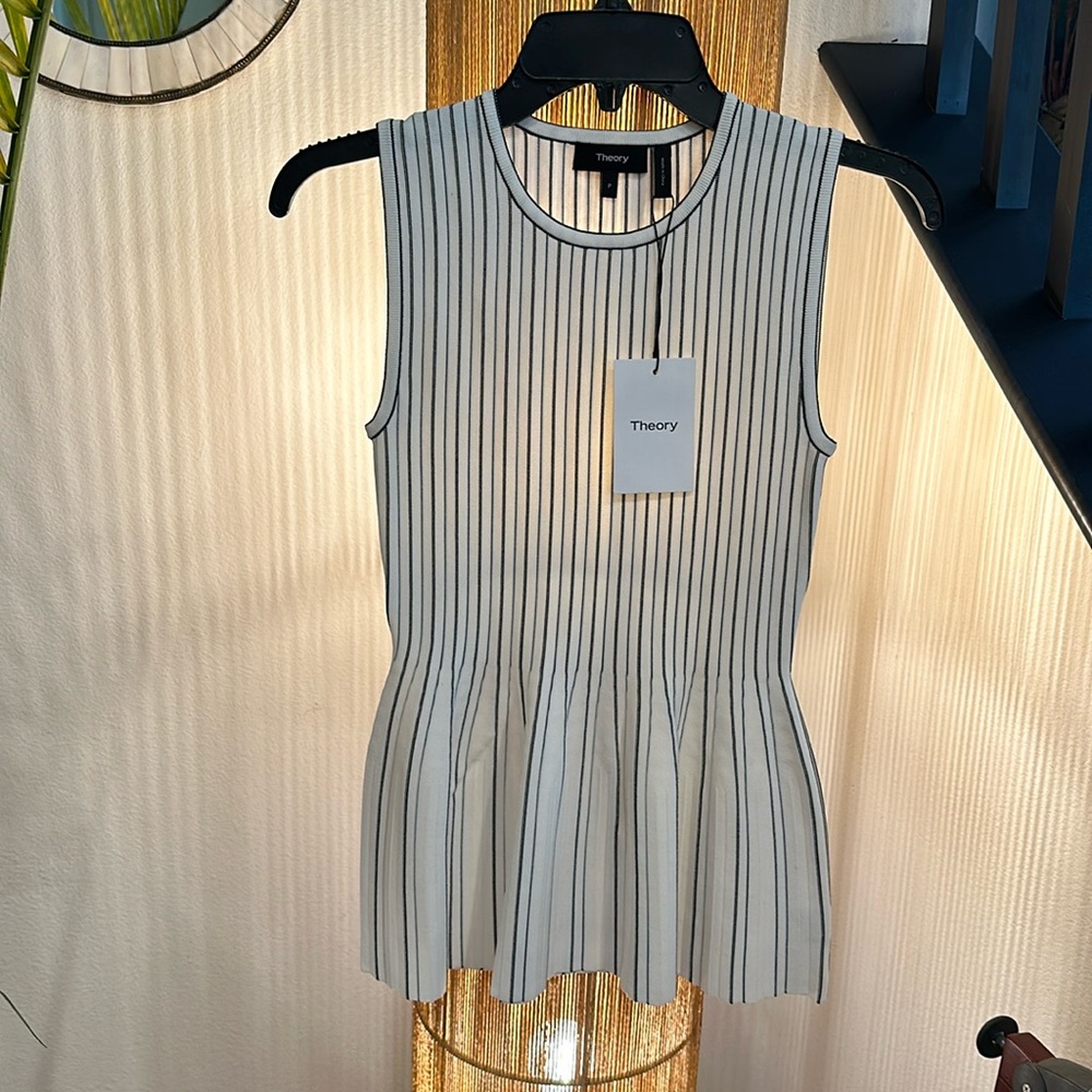 Theory stretch peplum tank